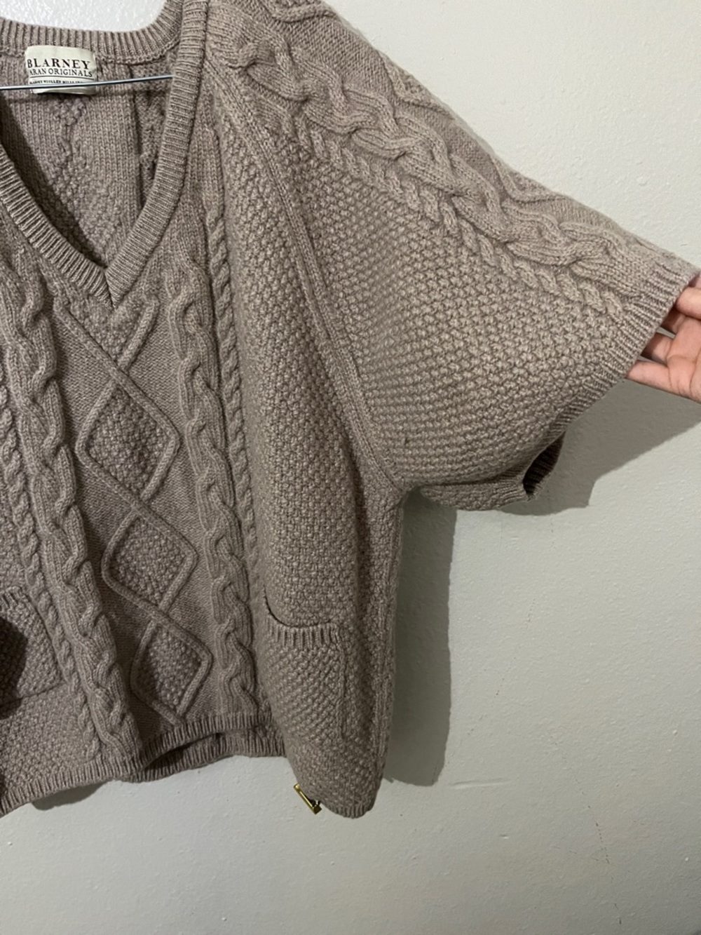 Blarney 100% Merino Wool Aran Cable Knit Short Sleeve Sweater/Cardigan - Picture 3 of 11